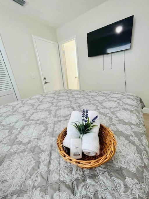 Vintage Family Scape + Heated Pool&Discount Villa Тампа Екстериор снимка